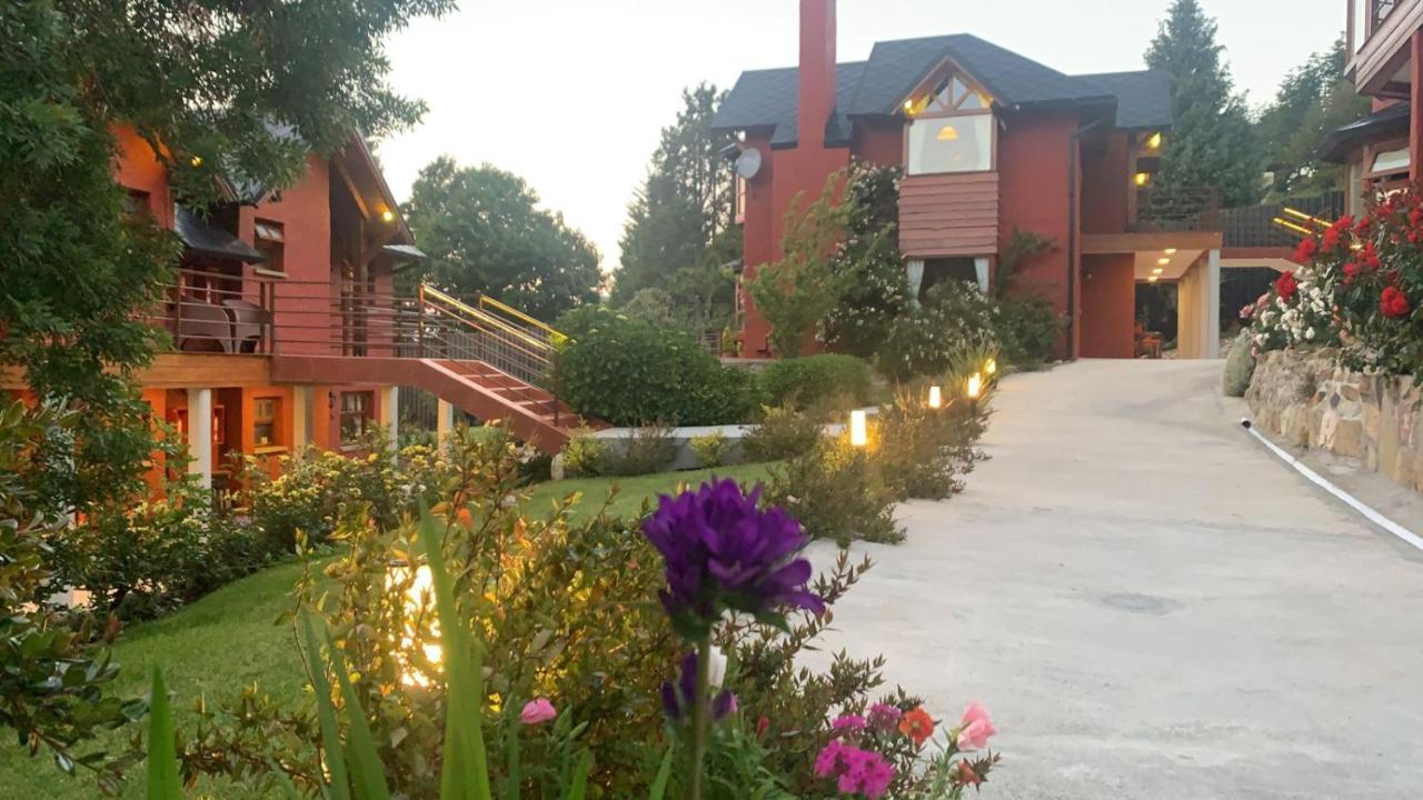 سان كارلوس دي باريلوتشي Costa Brava Apart Hotel & Suites المظهر الخارجي الصورة