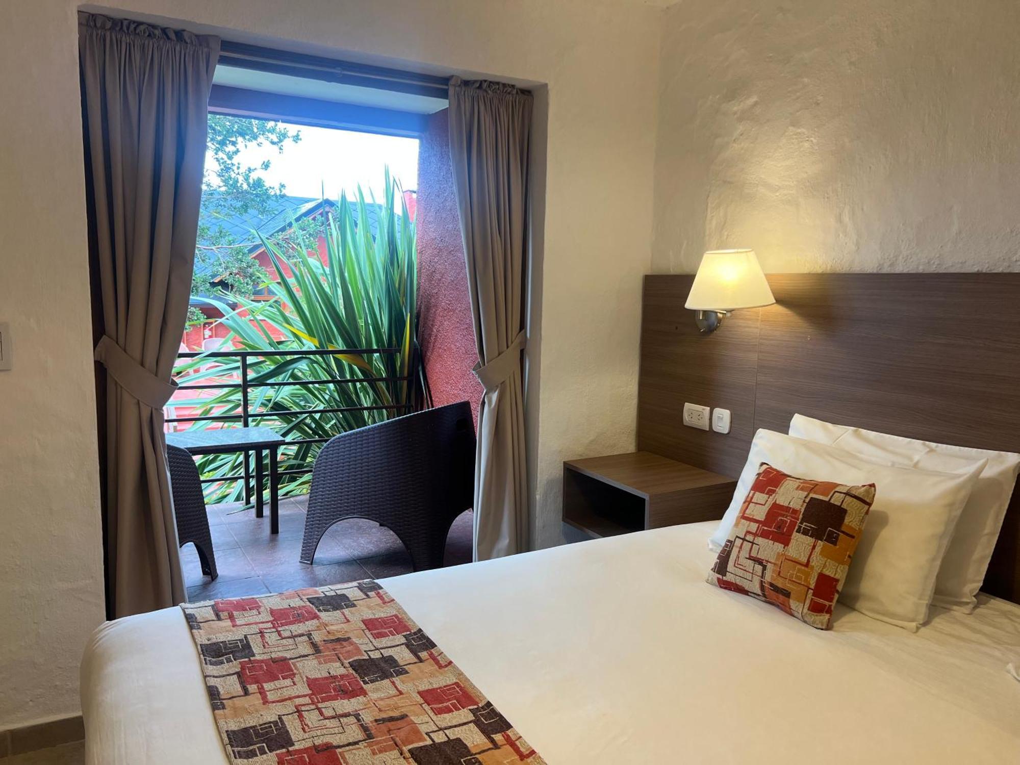 سان كارلوس دي باريلوتشي Costa Brava Apart Hotel & Suites المظهر الخارجي الصورة