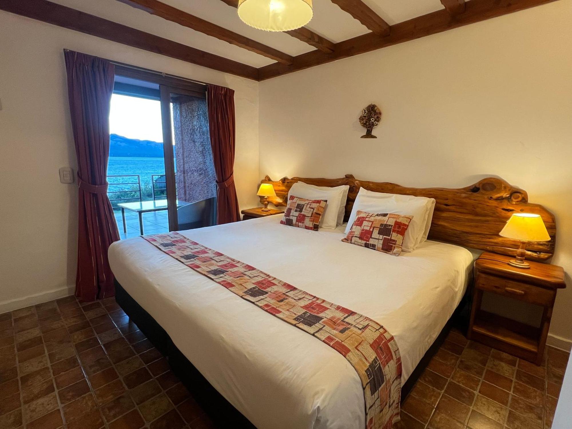 سان كارلوس دي باريلوتشي Costa Brava Apart Hotel & Suites المظهر الخارجي الصورة