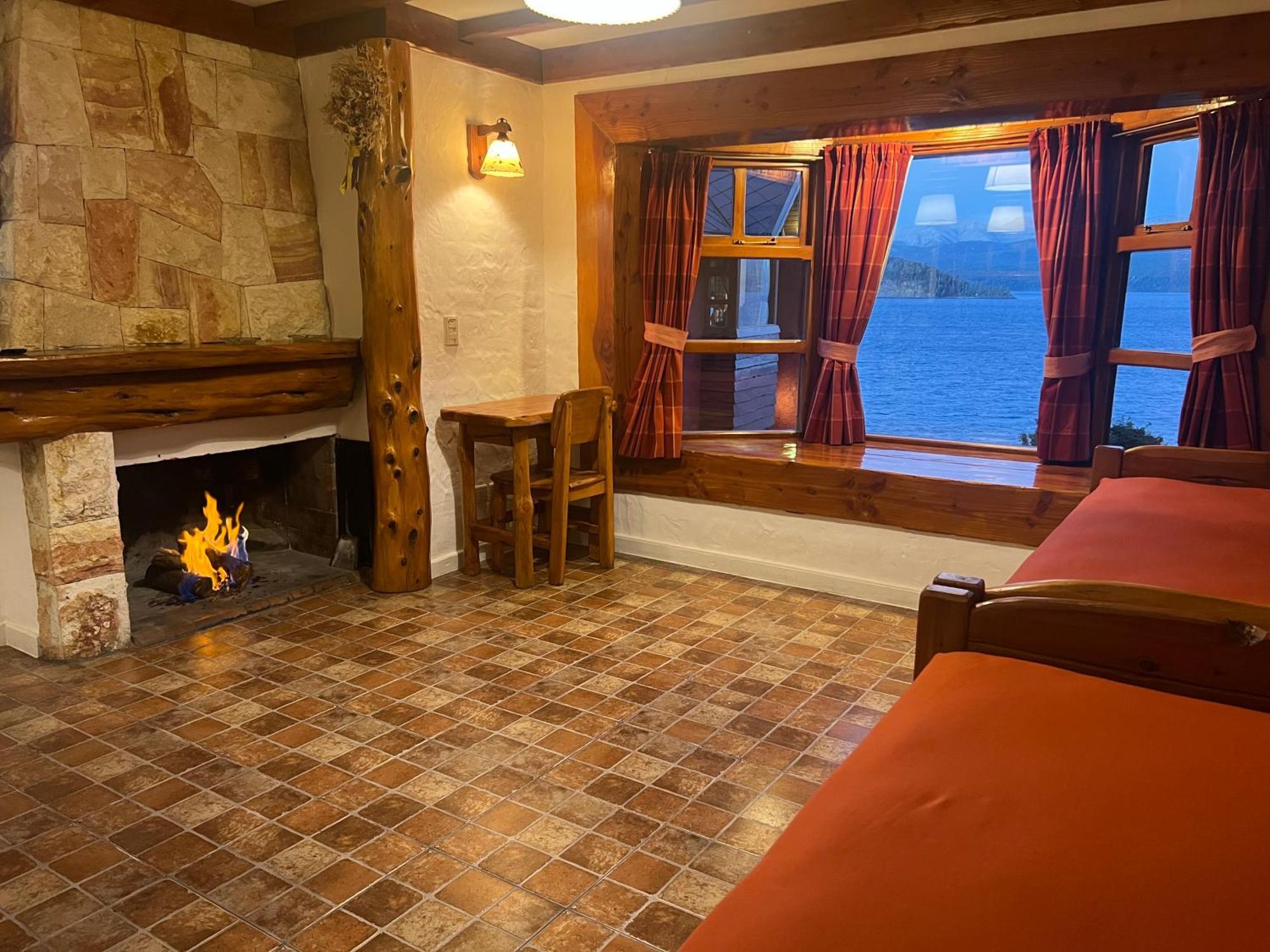 سان كارلوس دي باريلوتشي Costa Brava Apart Hotel & Suites المظهر الخارجي الصورة